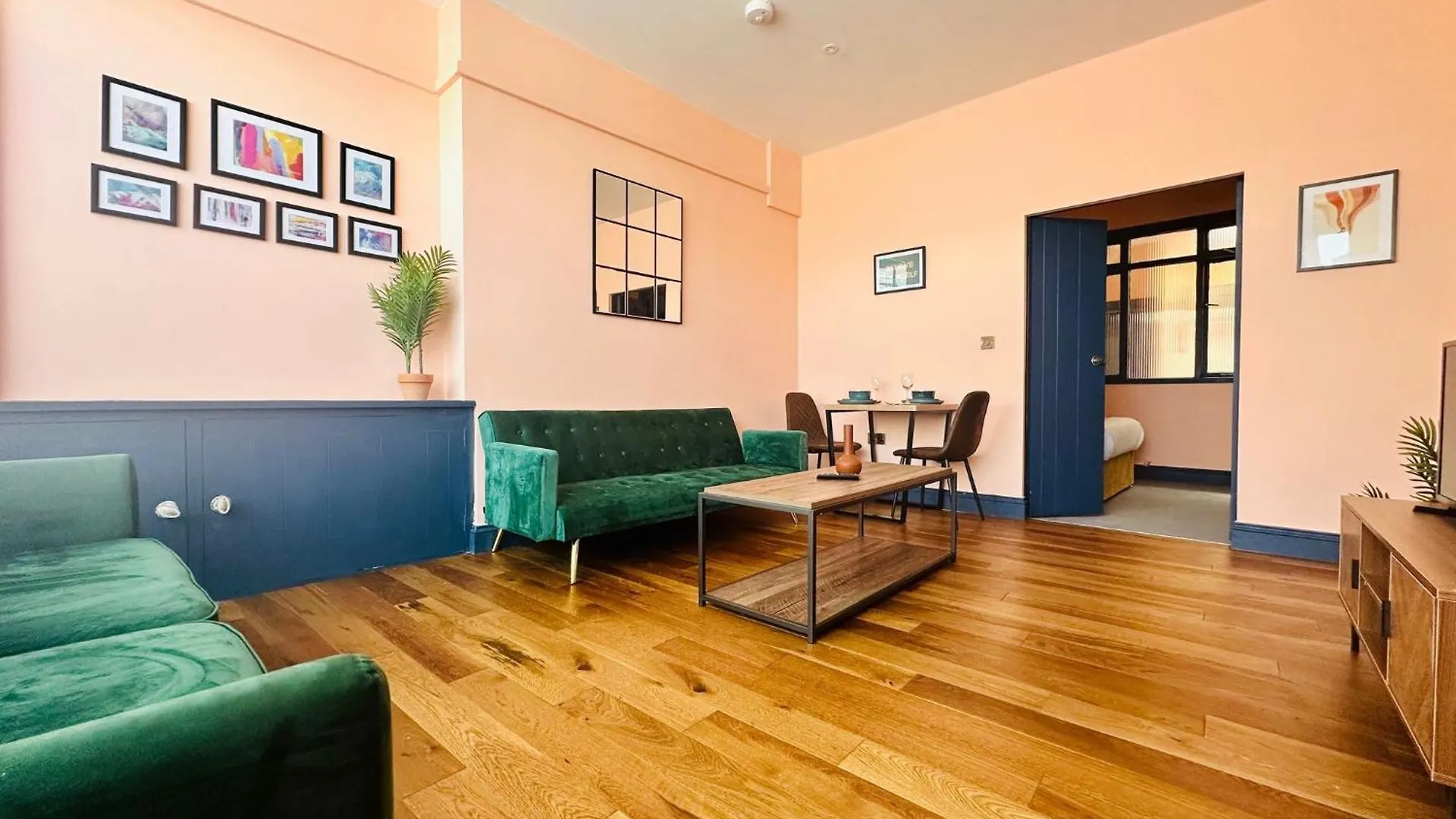 Funky 1 Bedroom Flat Next To Pavilion & Brighton Beach