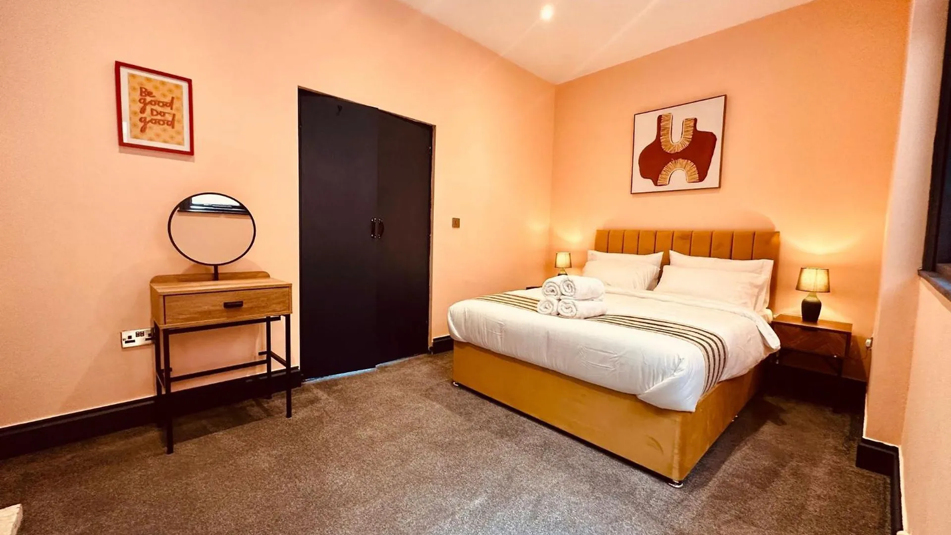 Funky 1 Bedroom Flat Next To Pavilion & Brighton Beach